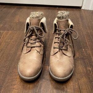 Cliffs by White Mountain Duena Booties